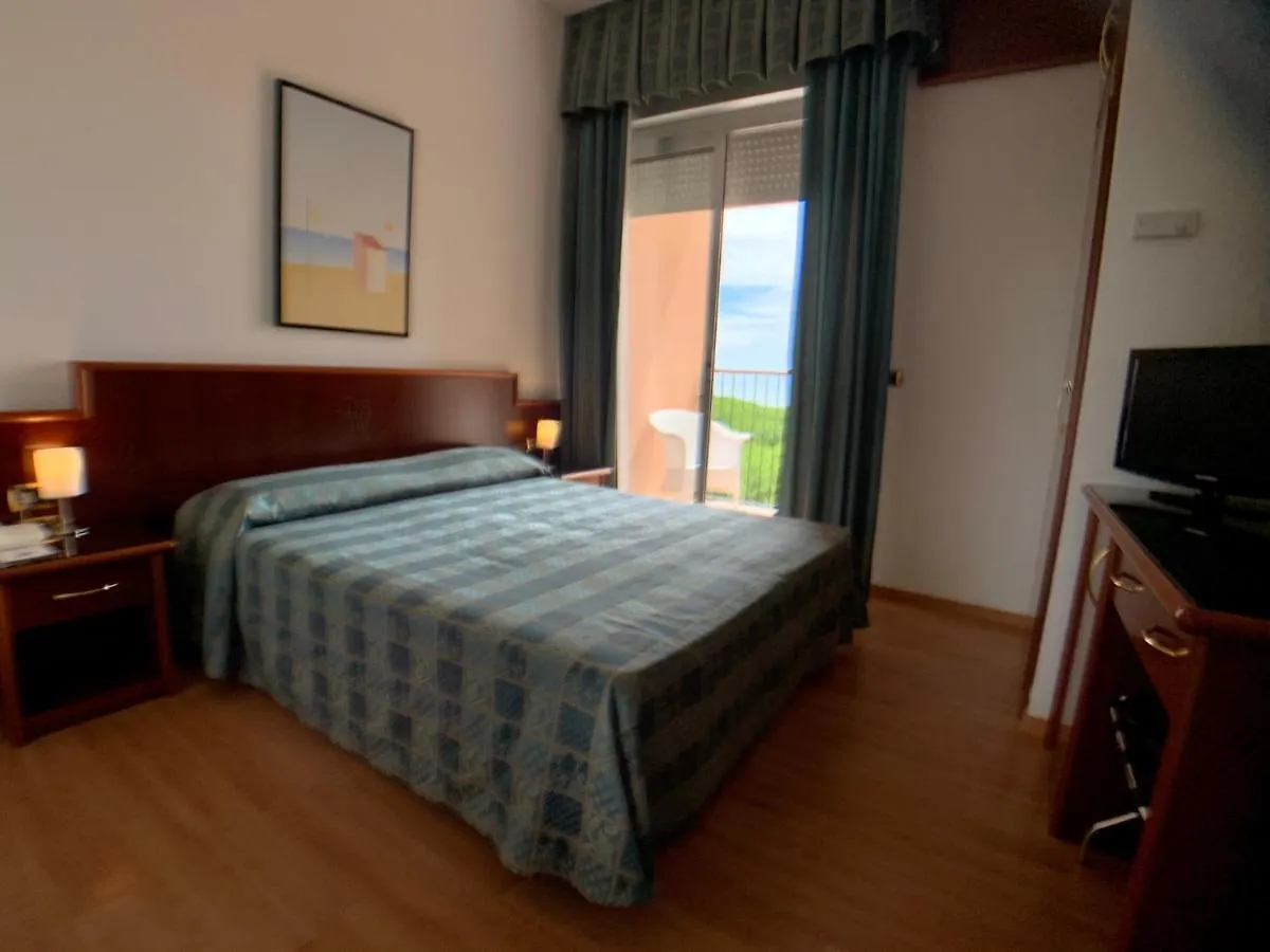 Hotel Beau Rivage Pineta Lido di Jesolo 4*,