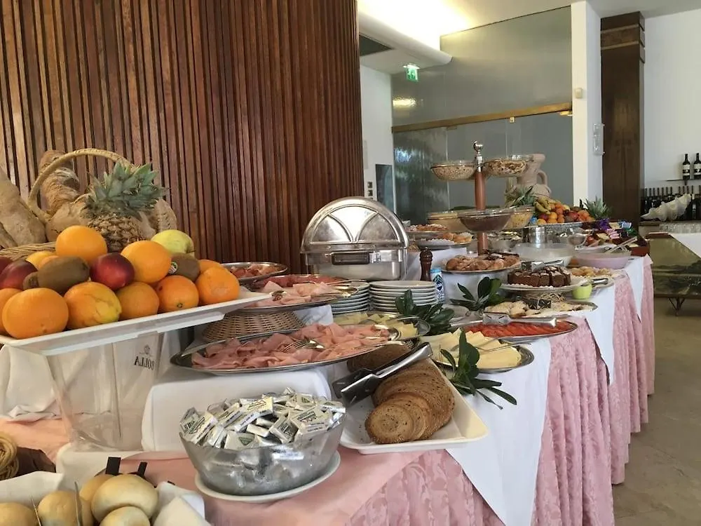 Hotel Beau Rivage Pineta Lido di Jesolo 4*,  Italy