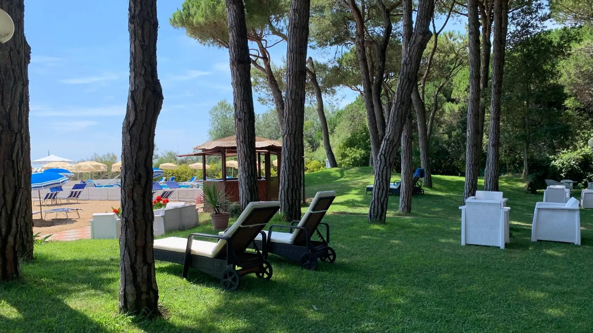 Hotel Beau Rivage Pineta Lido di Jesolo 4*,